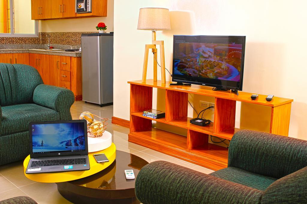 Laciaville Resort And Hotel Lapu-Lapu City Dış mekan fotoğraf